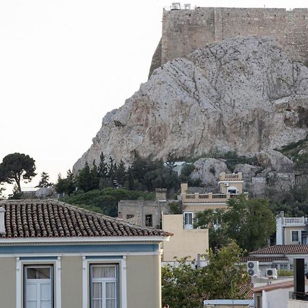 Historic Plaka'S Deluxe Apartment Atene Esterno foto